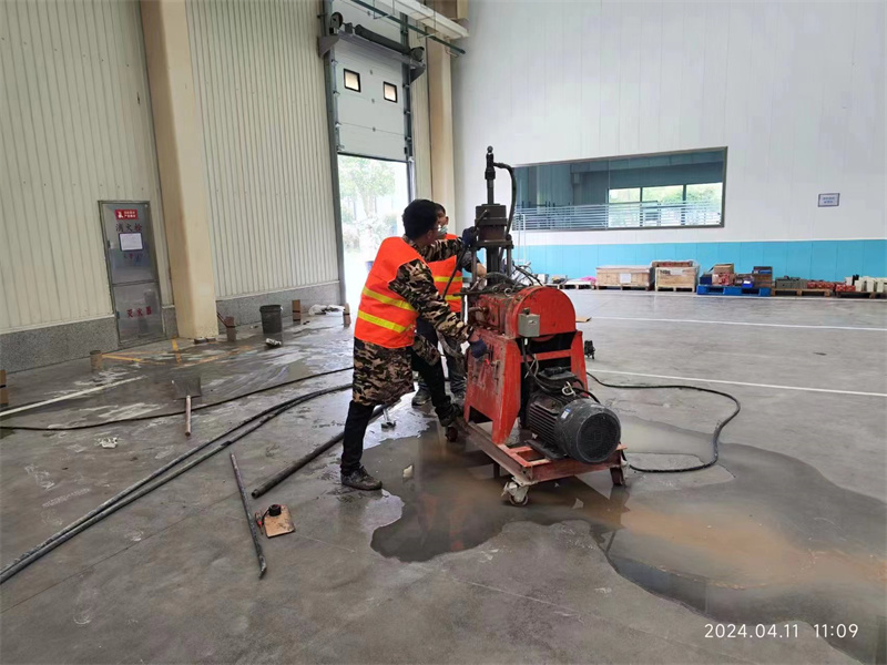 饶阳厂房地面下沉塌陷注浆加固施工